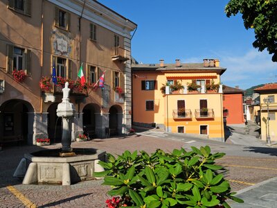 Valdieri, piazza del Municipio | G. Bernardi.