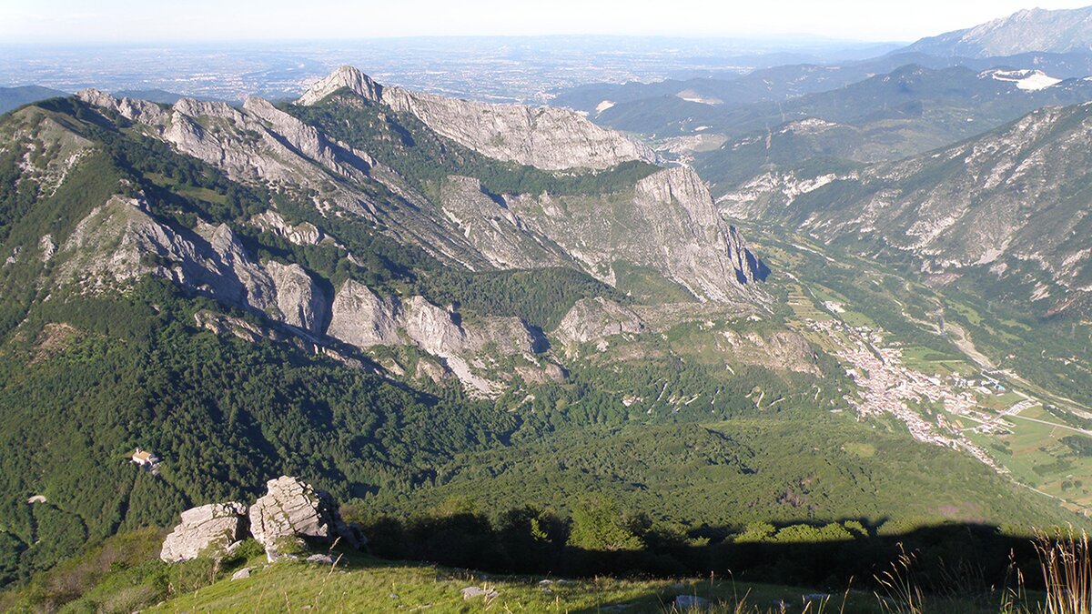 Panorama sulla Valle Gesso dalla Cima Piatra | A. Rivelli.
