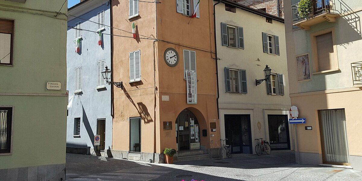 Nella fotografia: L'ingresso dell'Ufficio turistico a Chiusa di Pesio | G. Bernardi