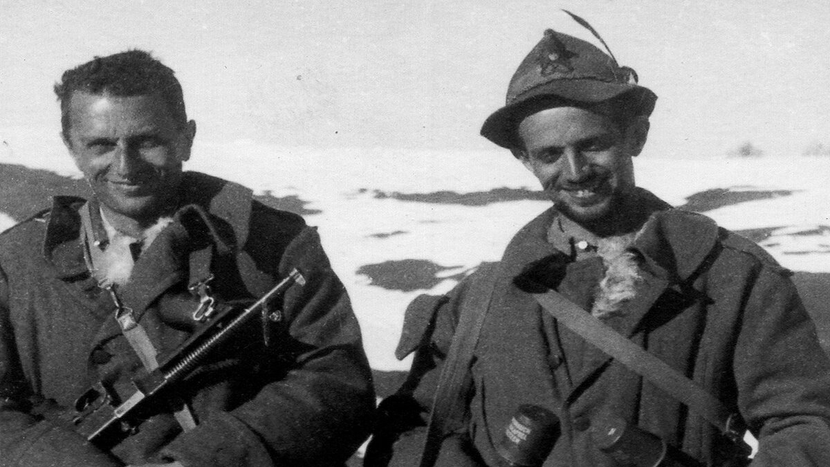 Nella foto da sinistra: Dante Livio e Alberto Bianco partigiani