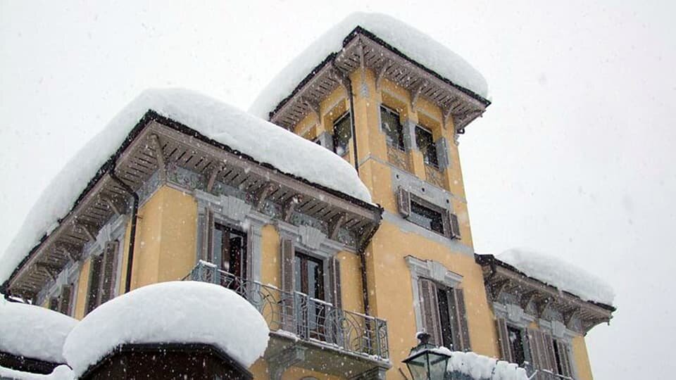 Villa Bianco sotto la neve | G. Bernardi